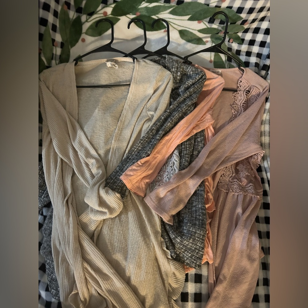 🌻🌻Size small bundle🌻🌻